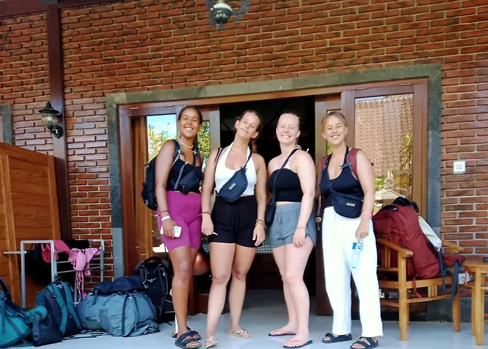 Jana's Sidemen (Bali)